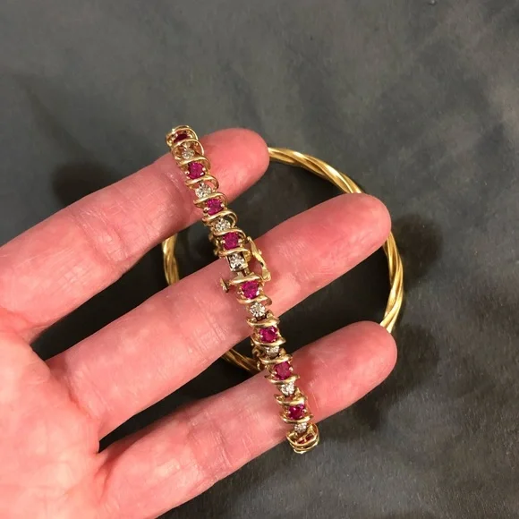 Radiant Gold and Red Bracelet with Intricate Design